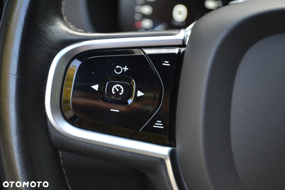 Volvo XC 60 - 28