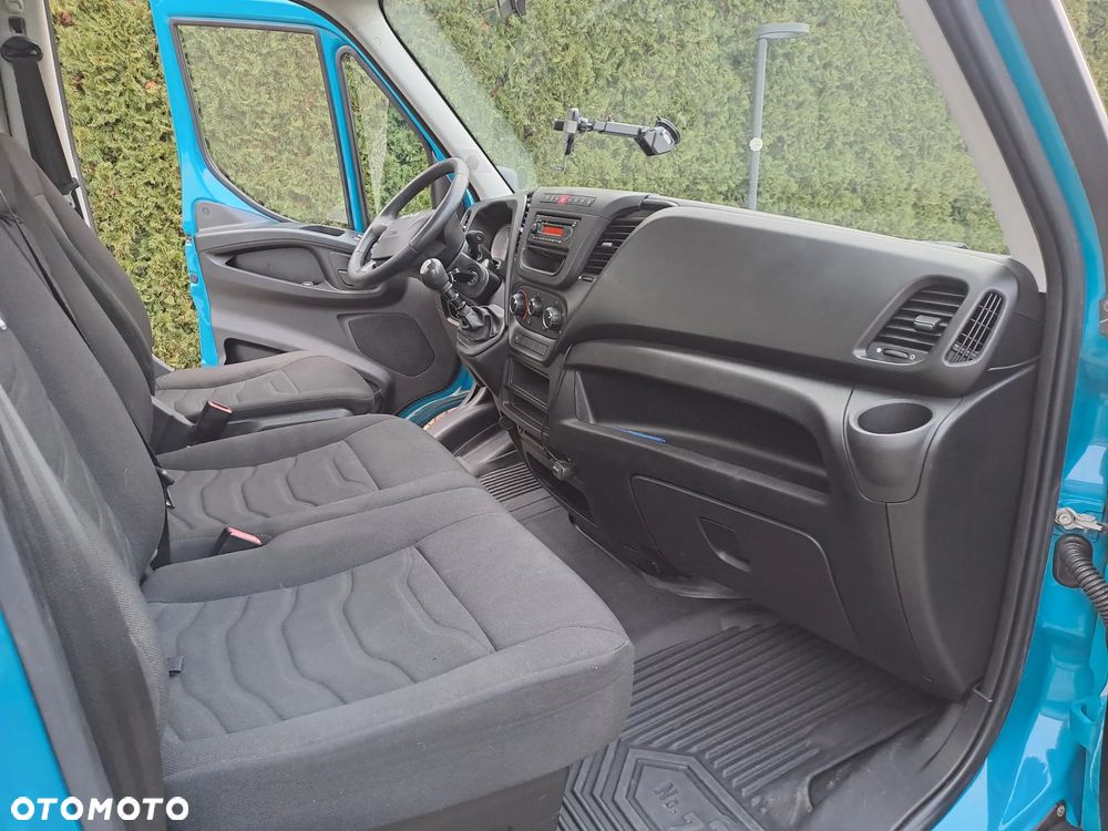Iveco Daily 33 S 13 D - 6