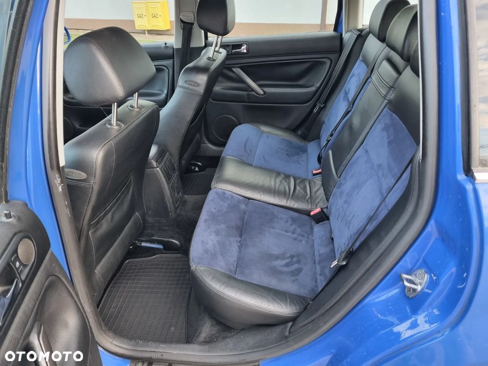 Volkswagen Passat - 16