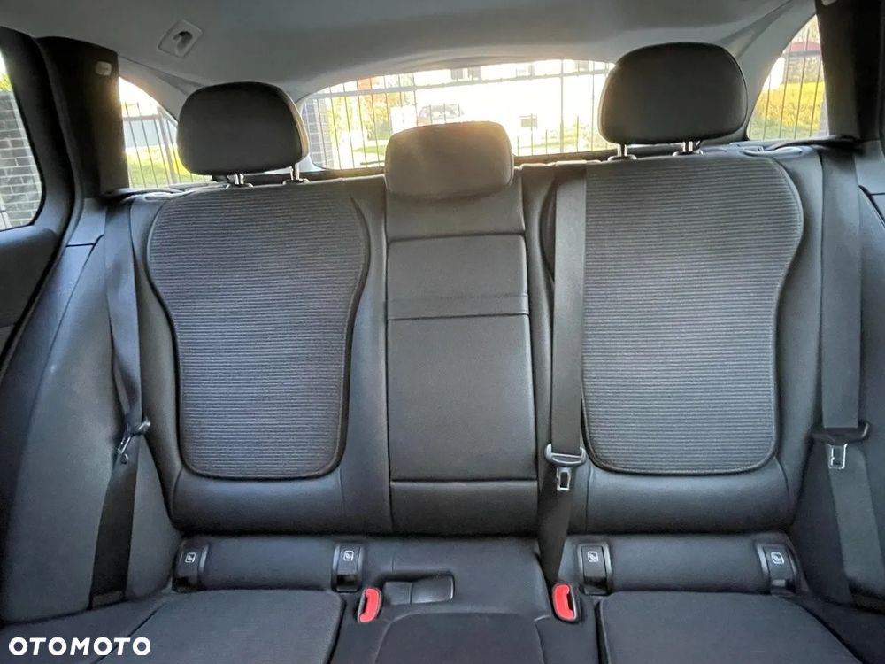 Mercedes-Benz Klasa C 220 d mHEV 4-Matic - 27