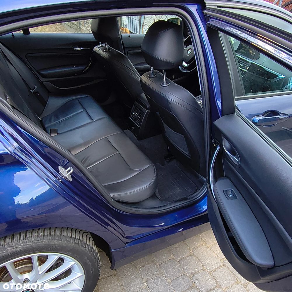 BMW Seria 1 120d xDrive Sport-Aut - 11