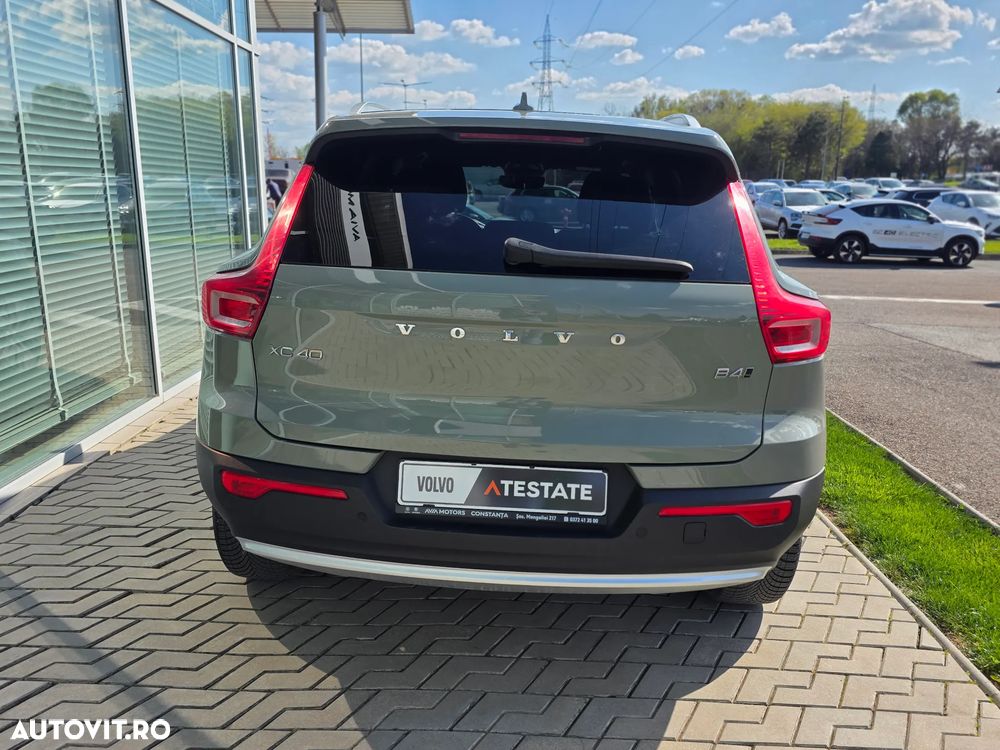 Volvo XC 40 B4 AT8 AWD Mild Hybrid Inscription - 8