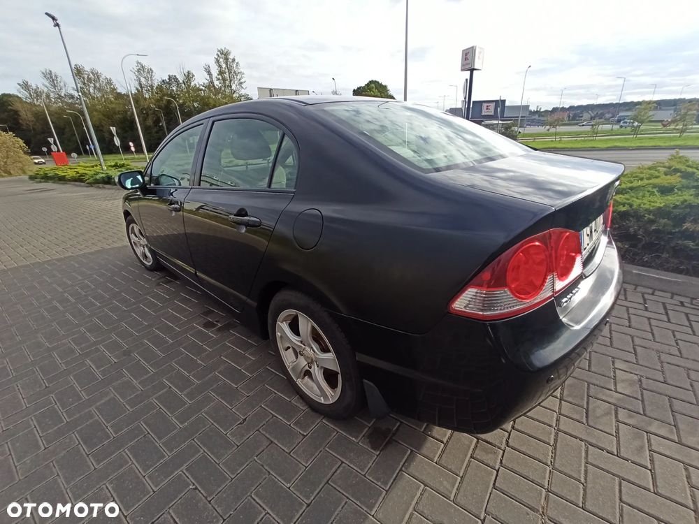 Honda Civic 1.8 Comfort - 17