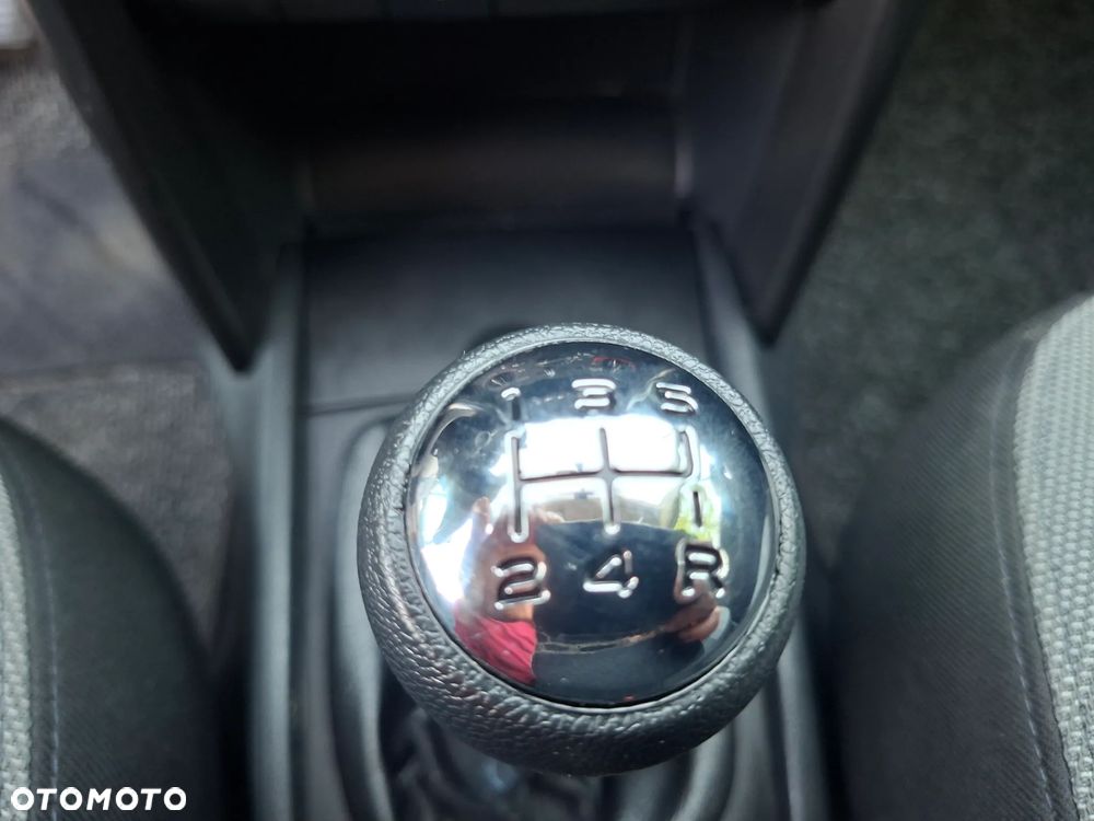 Peugeot 207 75 Filou - 16