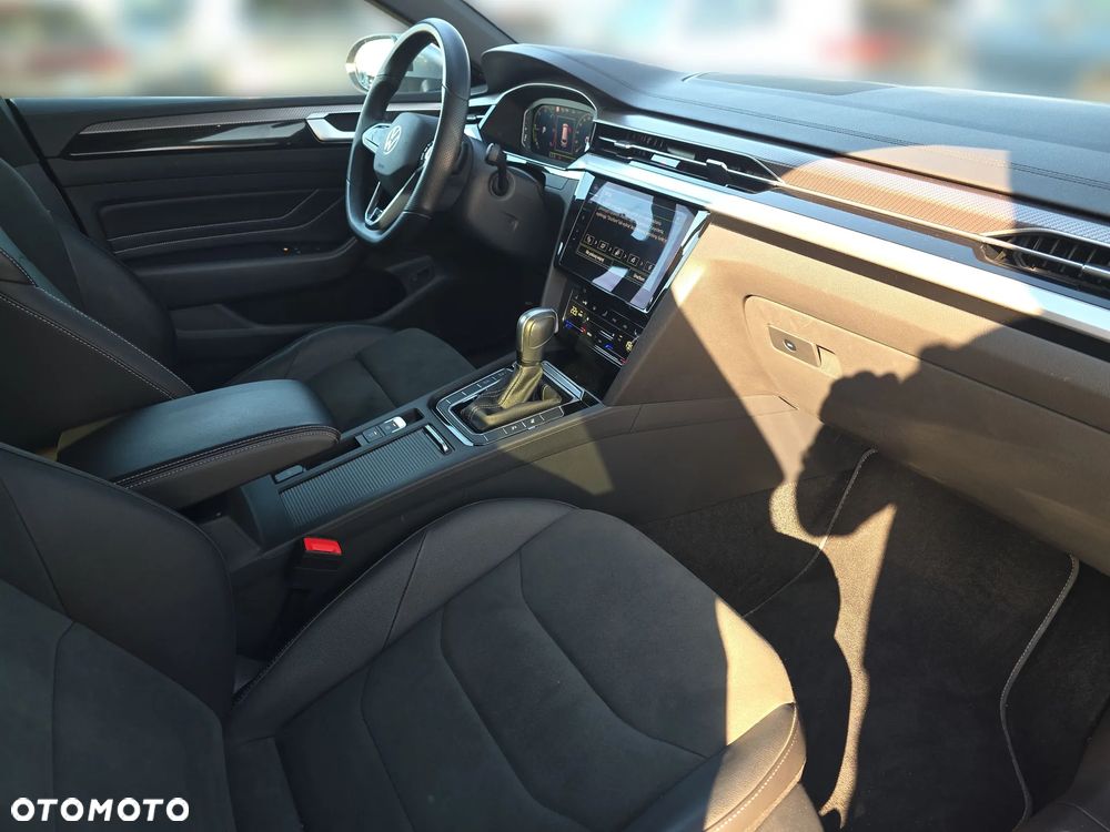 Volkswagen Arteon 2.0 TDI SCR DSG R-Line - 15