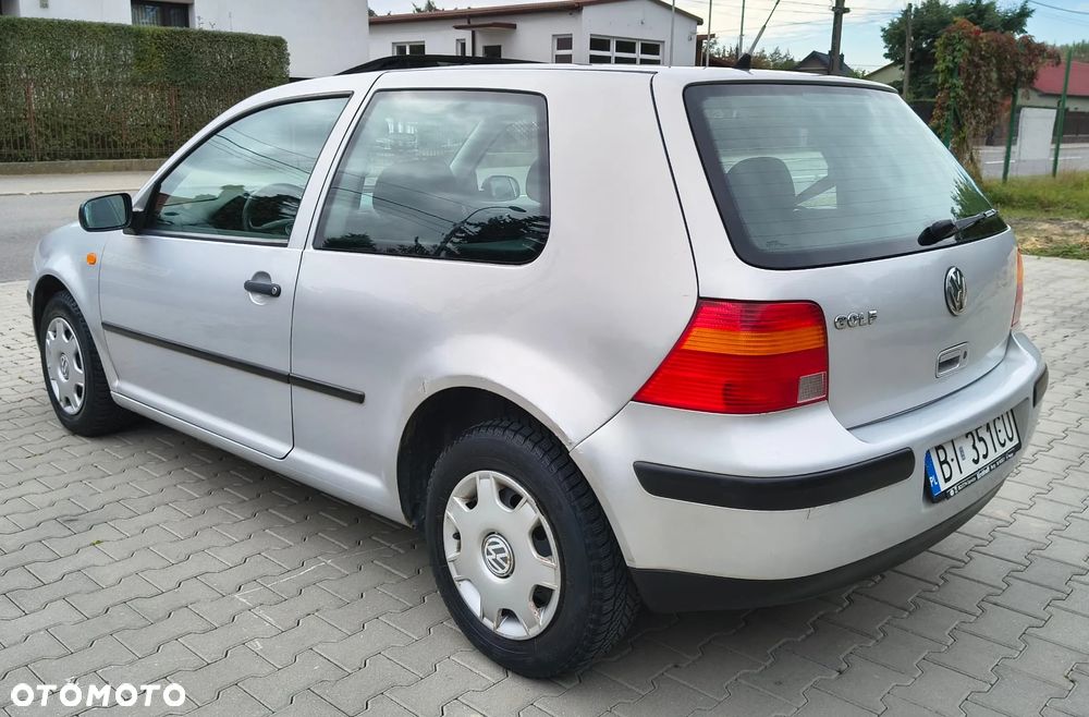 Volkswagen Golf 1.4 Comfortline - 6