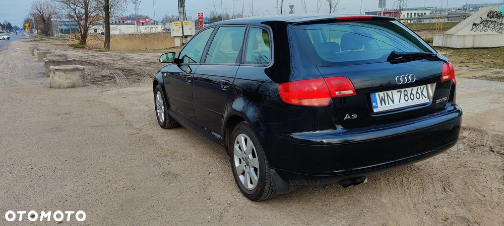 Audi A3 Sportback 2.0 TDI Ambiente S tronic - 3