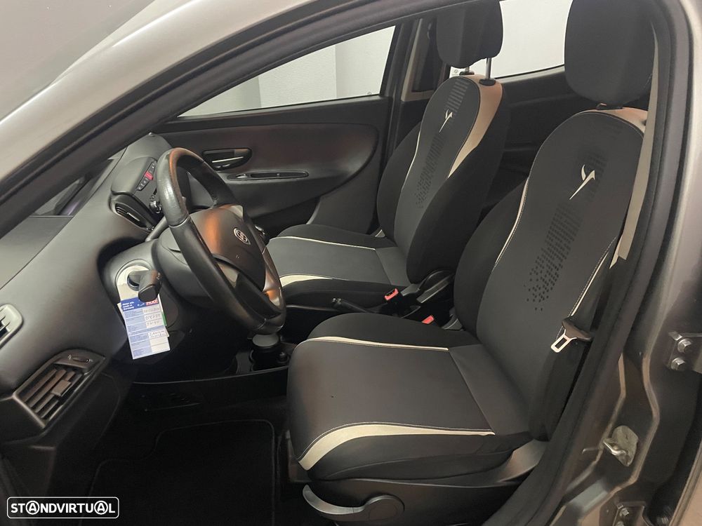 Lancia Ypsilon 1.2 S&S Urban - 8