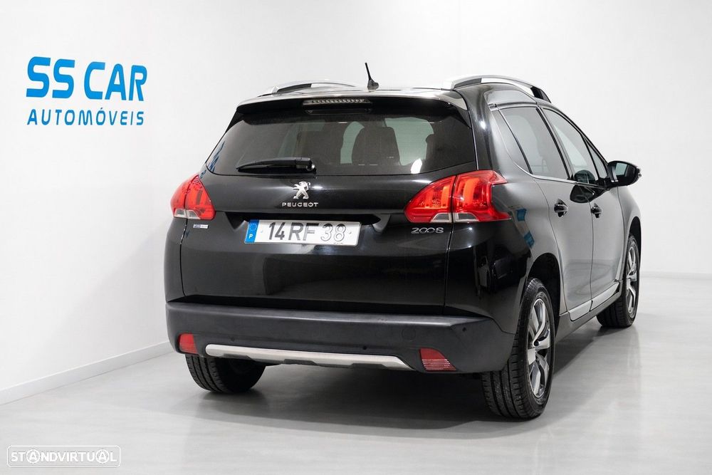 Peugeot 2008 1.2 PureTech Style - 4