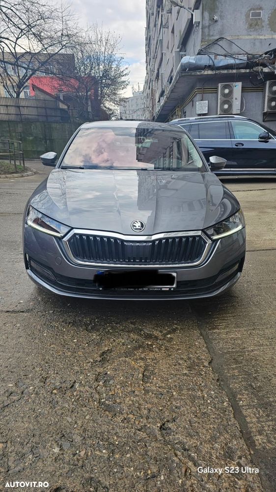 Skoda Octavia 2.0 TDI DSG Ambition - 3