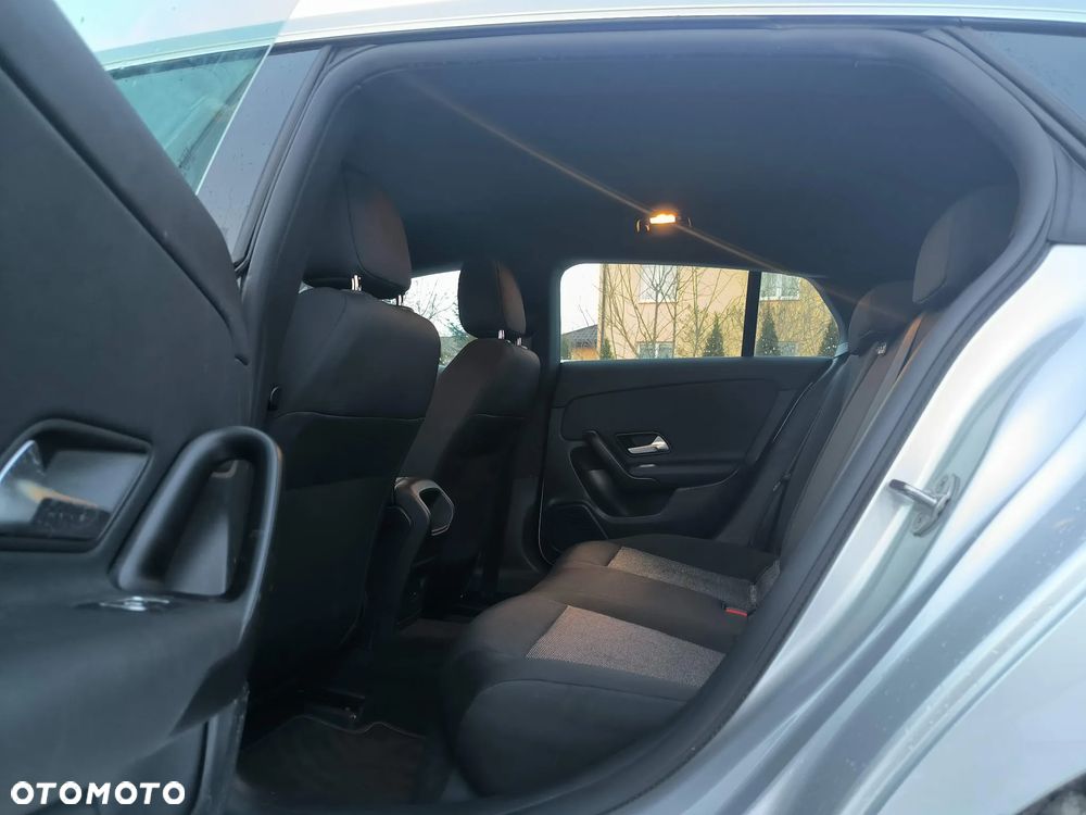 Mercedes-Benz CLA 180 d 8G-DCT Edition 2022 - 24