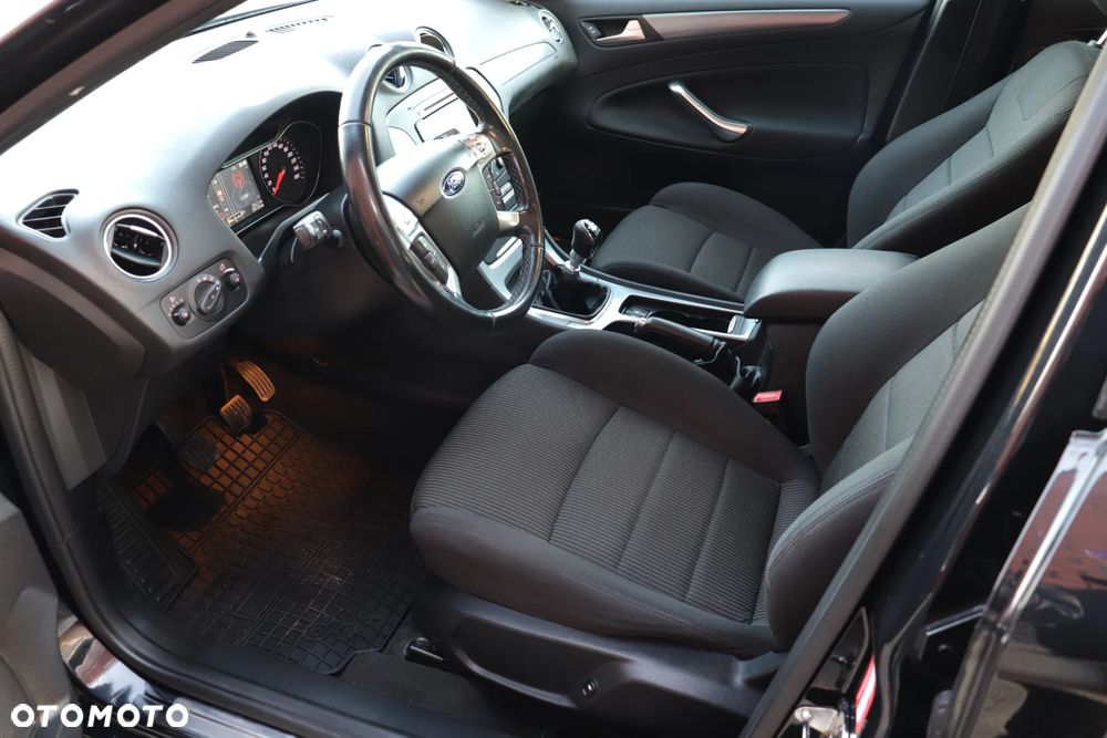 Ford Mondeo 2.0 TDCi Titanium - 17