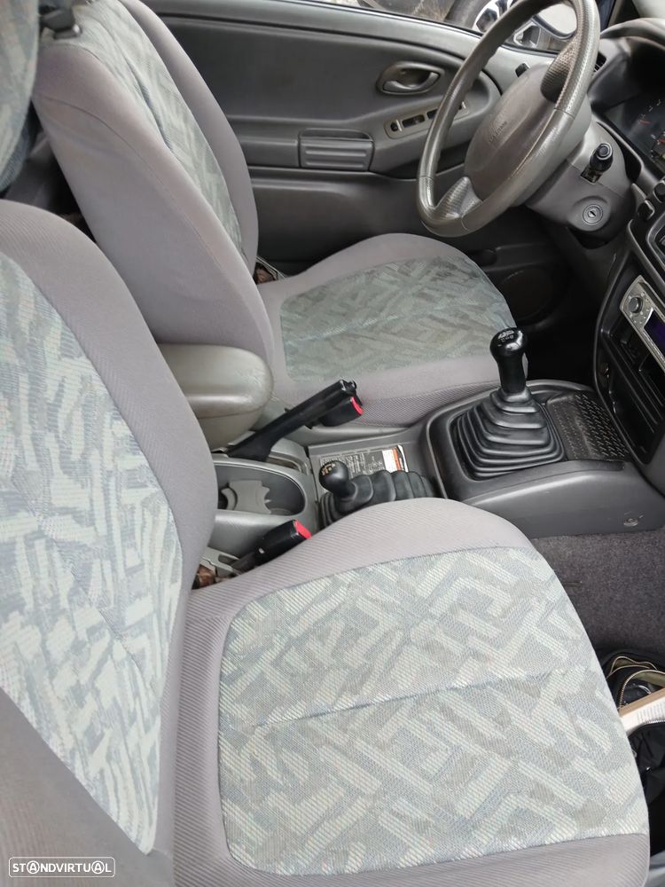 Suzuki Grand Vitara Hard Top 1.6 - 7