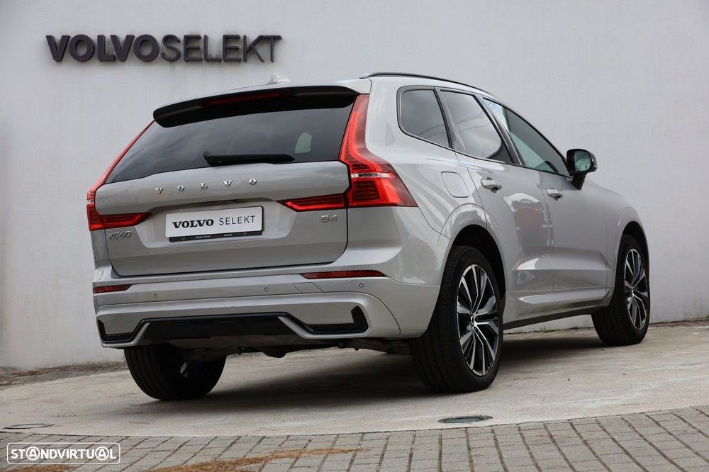 Volvo XC 60 2.0 B4 Plus Dark - 25