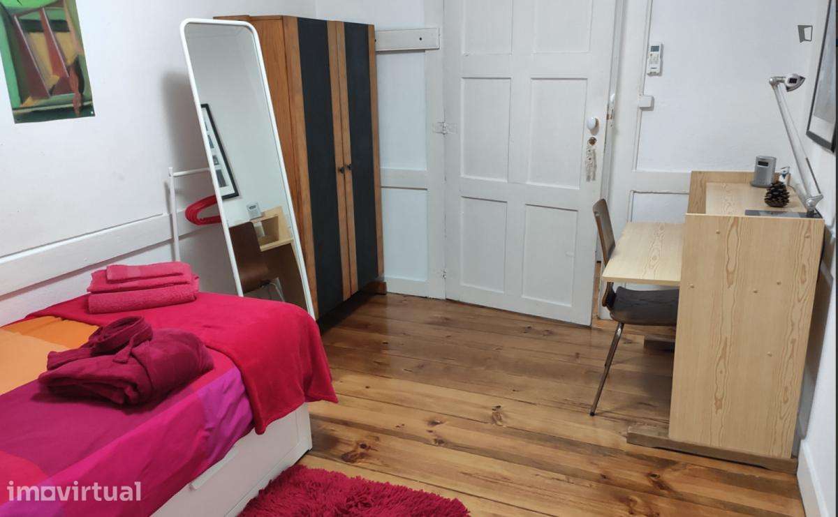 Apartamento com 1 quartos - localizado em Cedofeita Porto - Grande imagem: 3/18