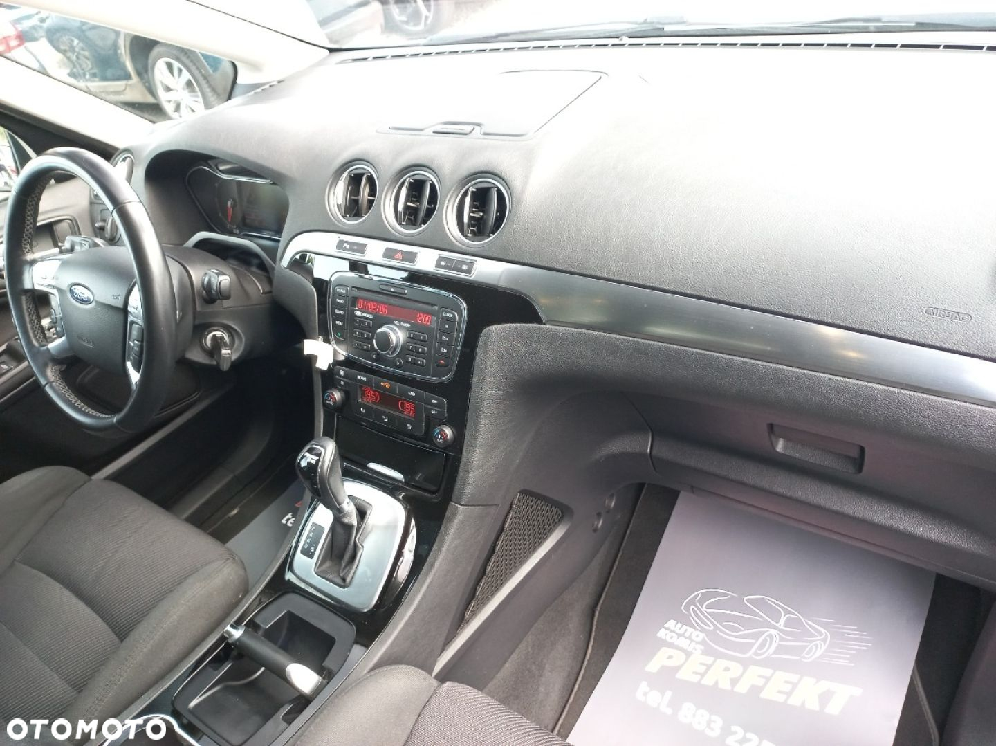 Ford S-Max - 13