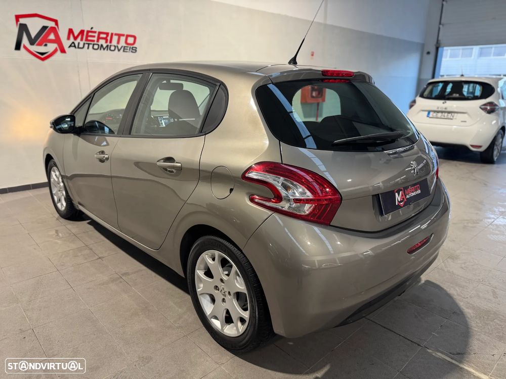 Peugeot 208 HDi 68 Access - 3