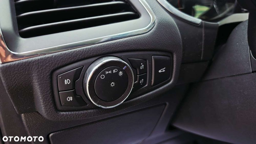 Ford S-Max 2.0 EcoBlue Titanium - 23
