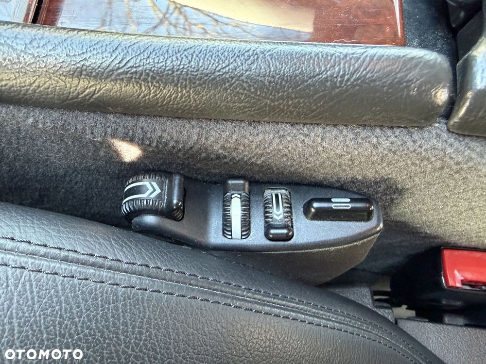 Mercedes-Benz CLK - 16