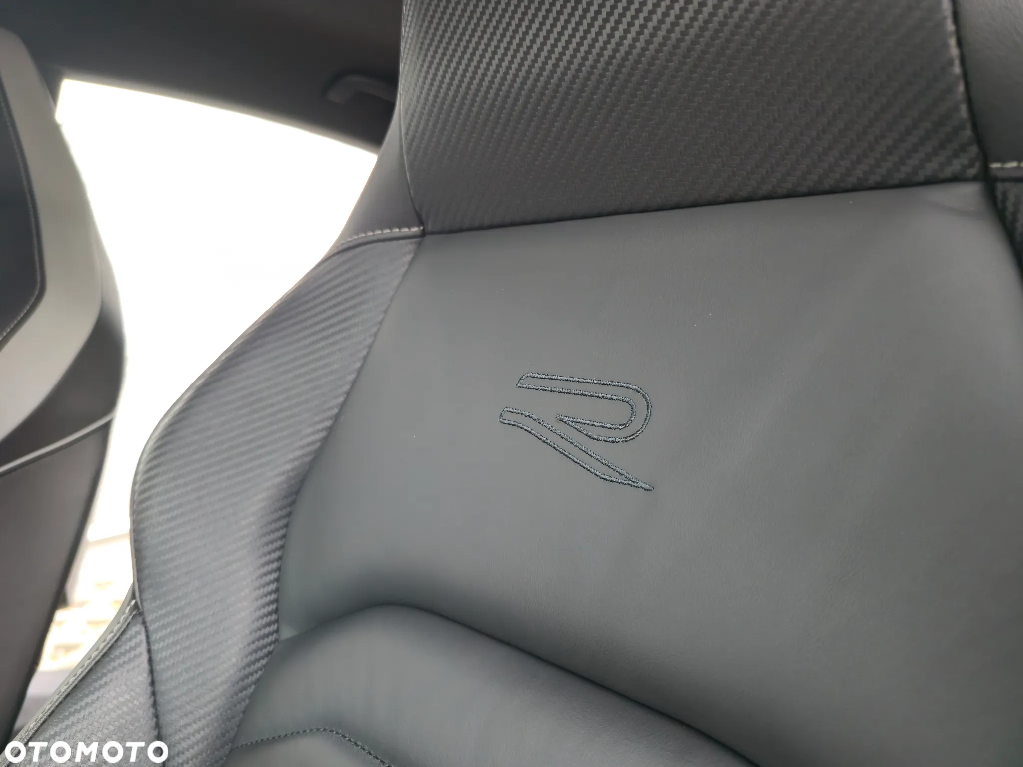 Volkswagen Arteon 2.0 TDI 4Motion R-Line DSG - 29