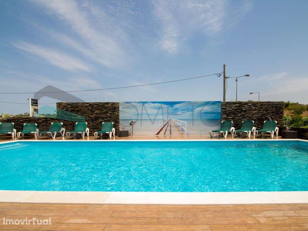 Hostel de 22 Quartos na Guia - Grande imagem: 3/43