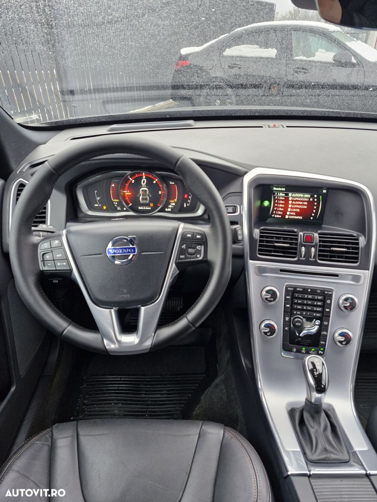 Volvo XC 60 D4 Geartronic Ocean Race - 12