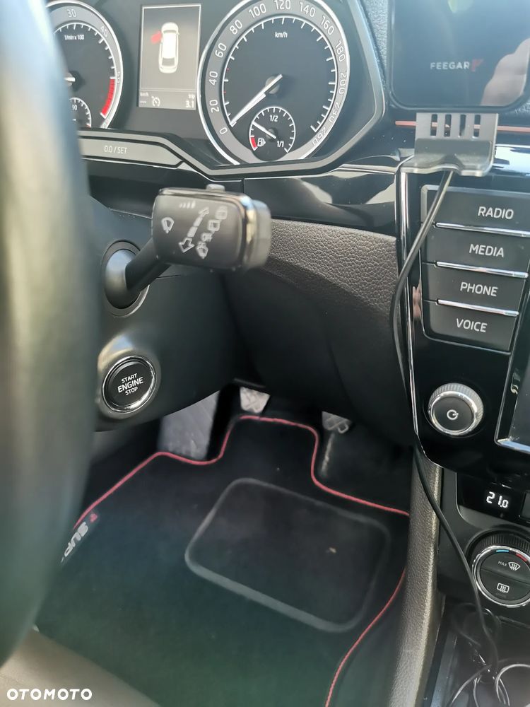 Skoda Superb 2.0 TDI L&K - 19