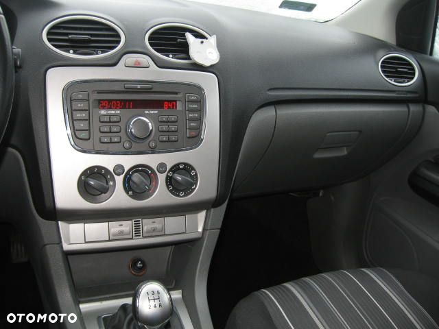 Ford Focus 1.6 Gold X EU5 - 17