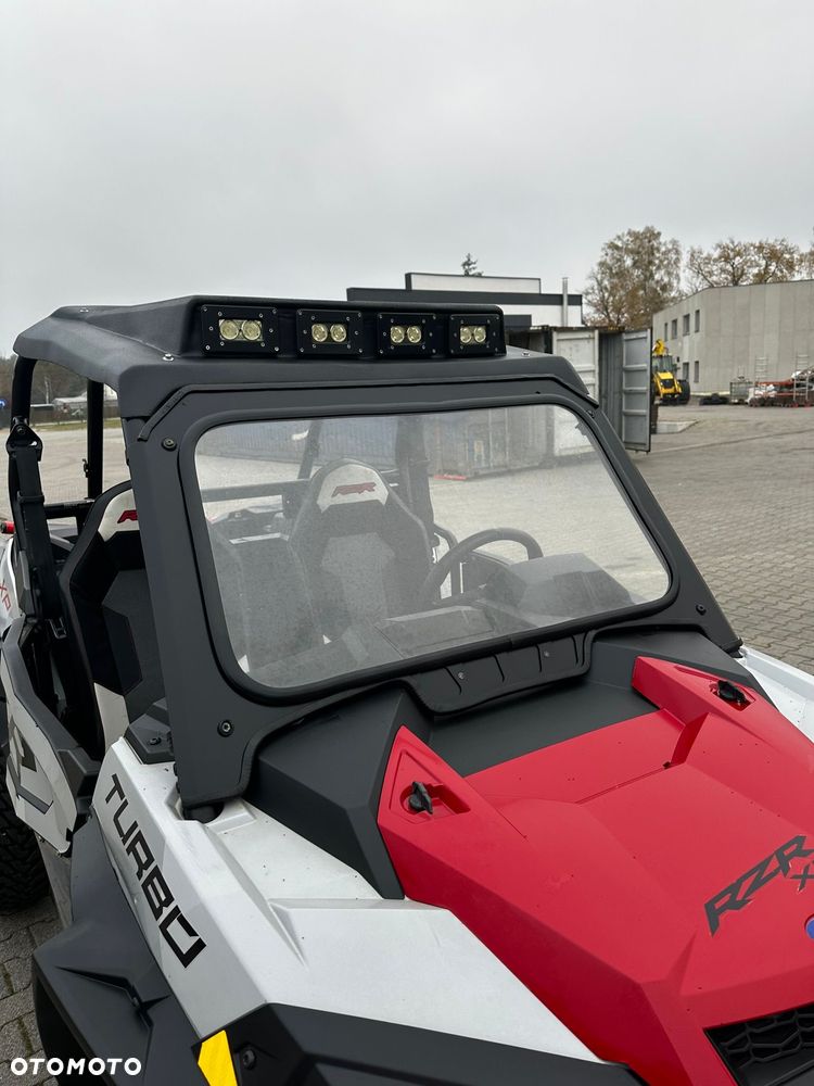 Polaris RZR - 18