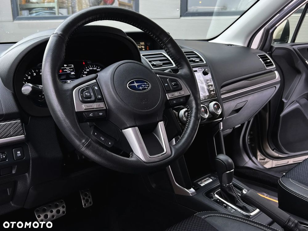 Subaru Forester 2.0 i Platinum Lineartronic - 18