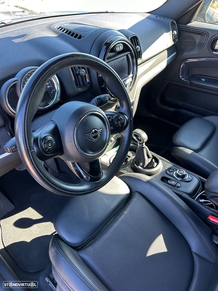 MINI Countryman Cooper SE ALL4 Auto - 12