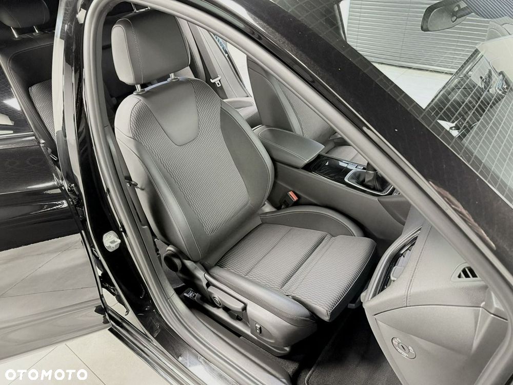 Opel Insignia - 28