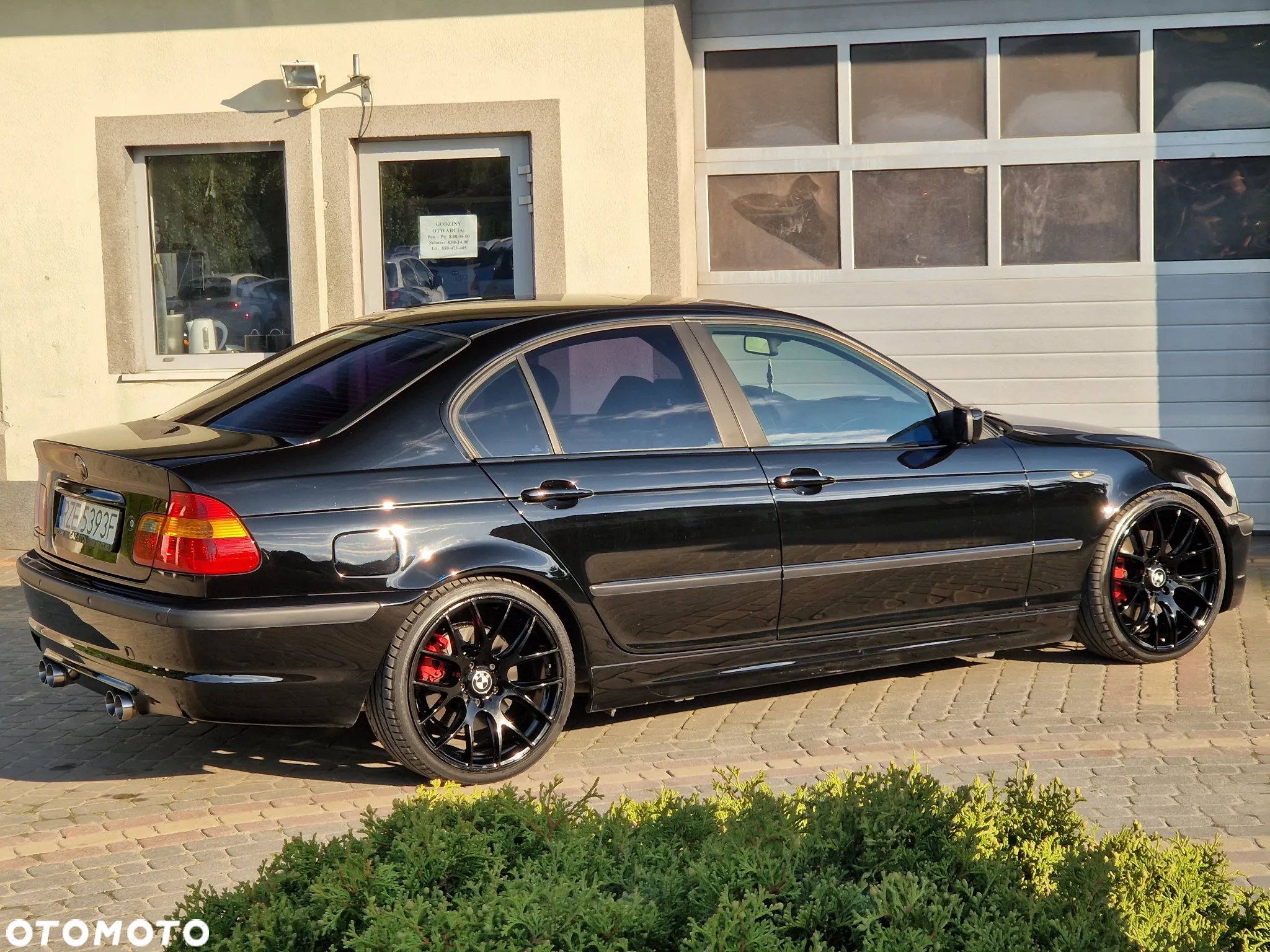 BMW Seria 3 330i - 11