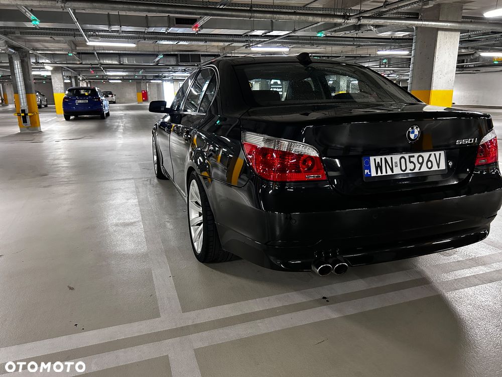 BMW Seria 5 550i Sport-Aut Edition Exclusive - 11