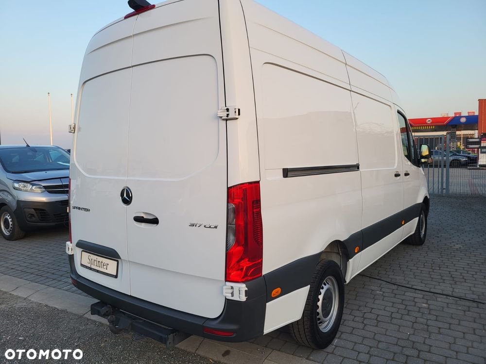 Mercedes-Benz SPRINTER 907 317 CDI-L2 H2 - 19800 KM-ŁADNY-HAK 3500 KG - 3