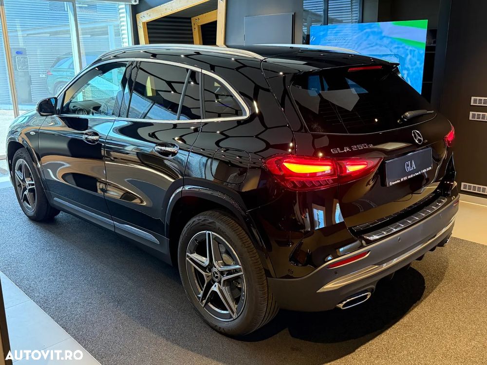 Mercedes-Benz GLA 250 e - 13