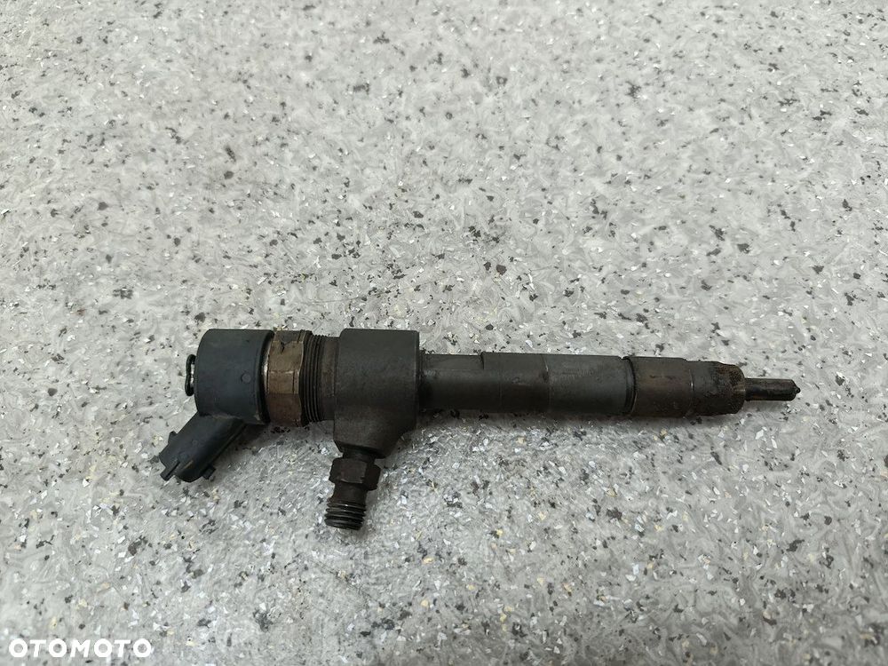 WTRYSKIWACZ OPEL VECTRA C FL 0445110165 BOSCH 1.9 CDTI - 3