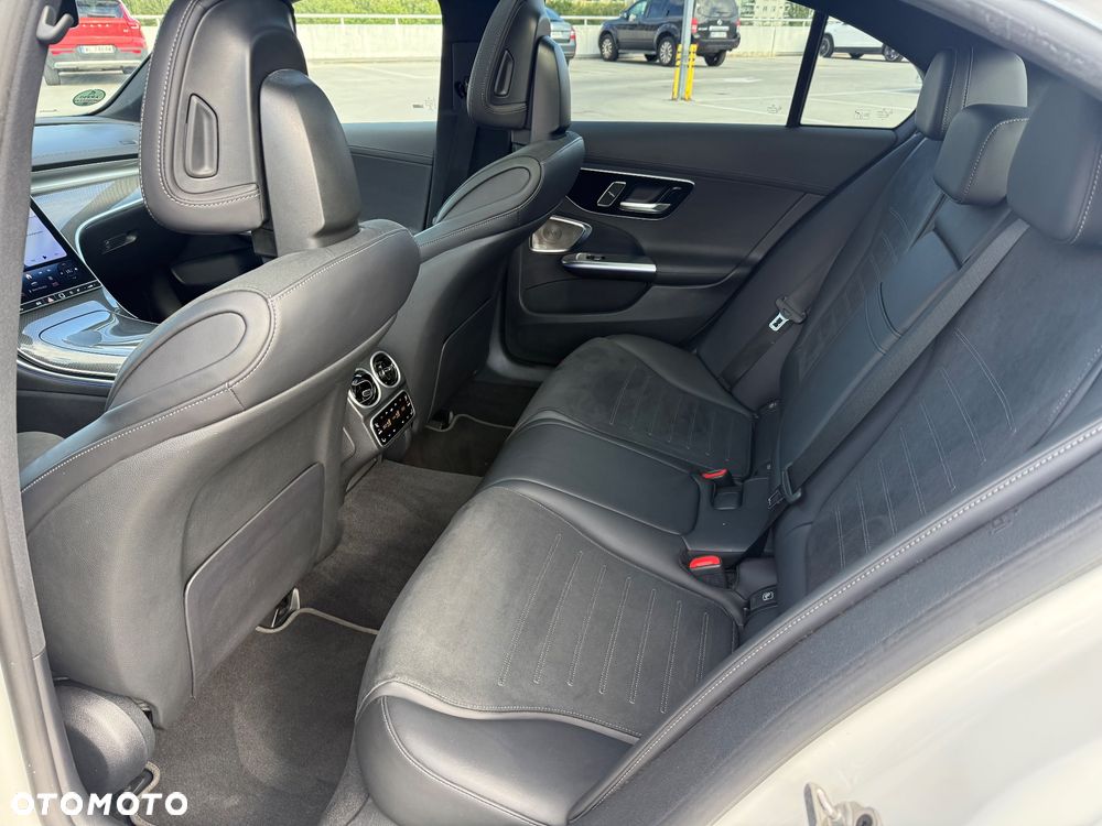 Mercedes-Benz Klasa C 220 d mHEV AMG - 20