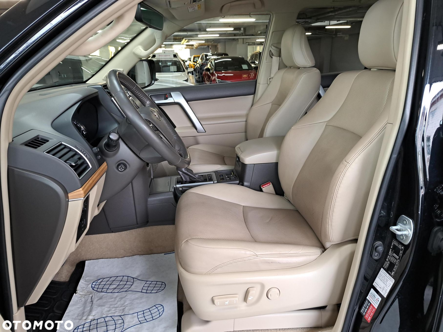 Toyota Land Cruiser LC 2.8 D-4D Invincible - 10