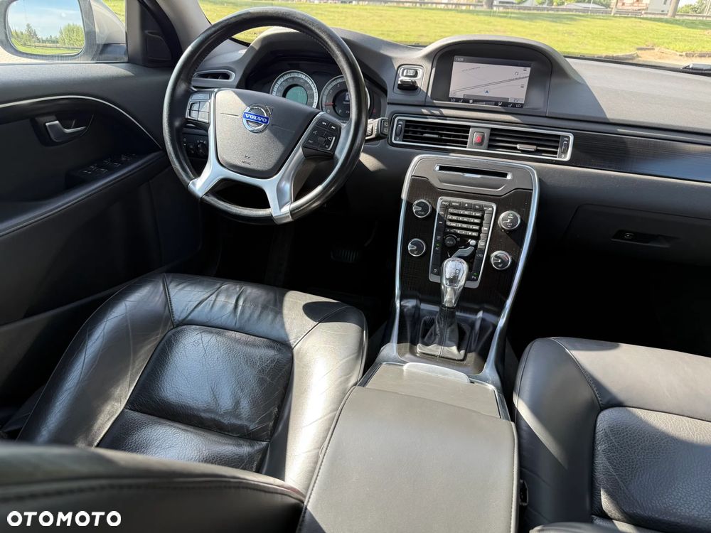 Volvo V70 2.0T Powershift Momentum - 12