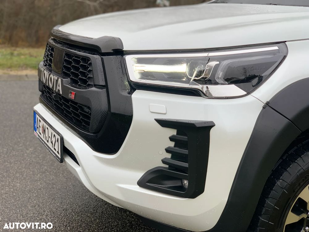 Toyota Hilux 2.8D 204CP 4x4 Double Cab AT GR Sport - 29