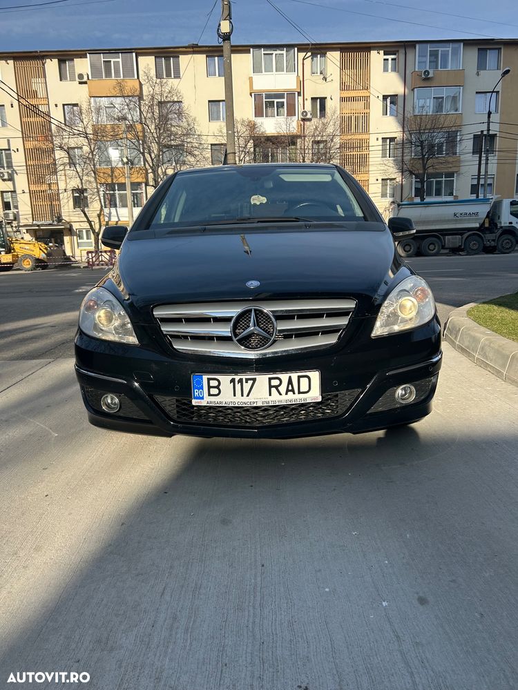 Mercedes-Benz B 200 - 25