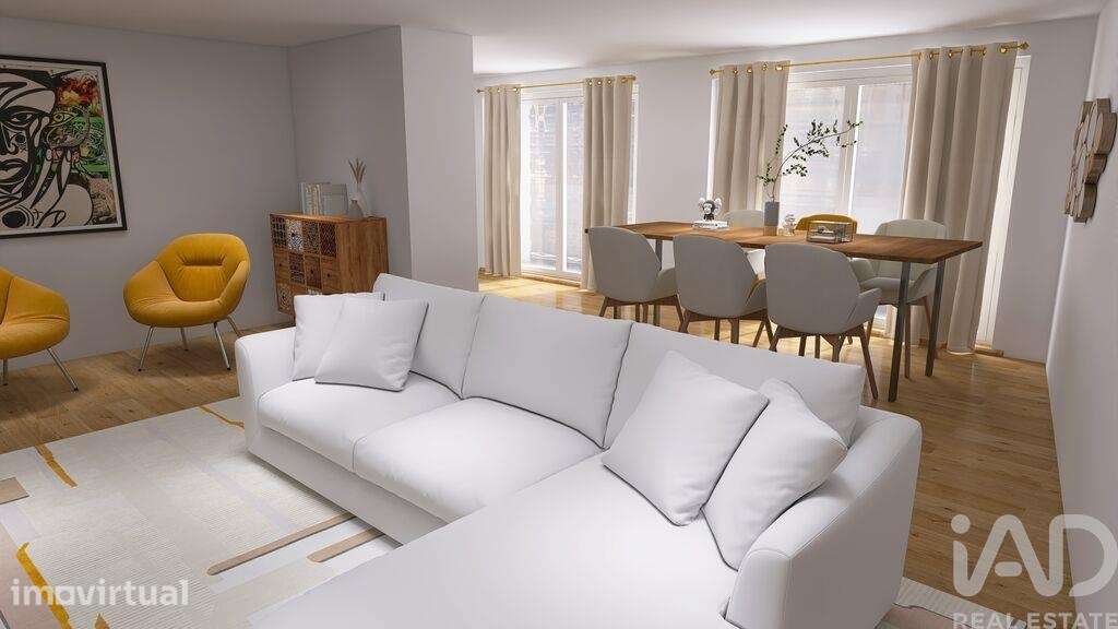 Apartamento T3 em Corroios de 137,00 m2