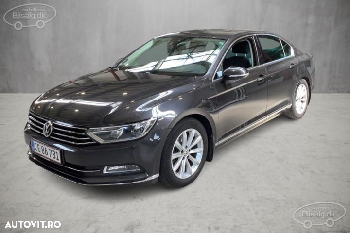 Volkswagen Passat - 2
