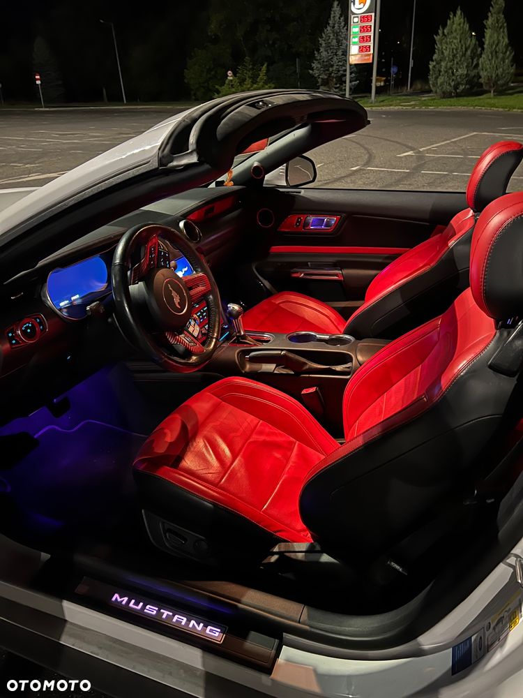 Ford Mustang 5.0 V8 GT - 10