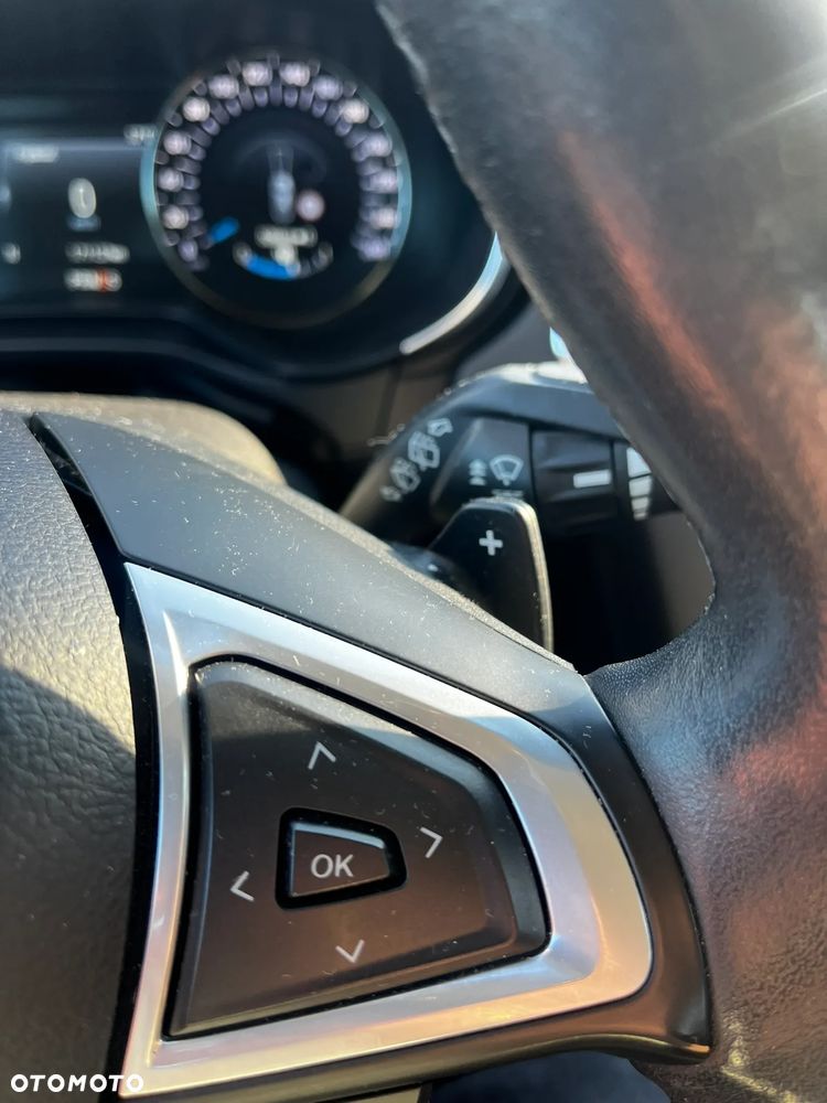 Ford Mondeo 2.0 TDCi Titanium PowerShift - 24