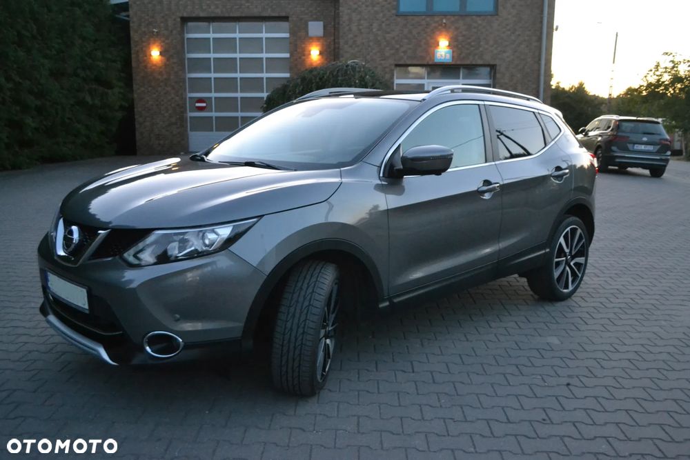 Nissan Qashqai 1.6 DIG-T Tekna+ - 1