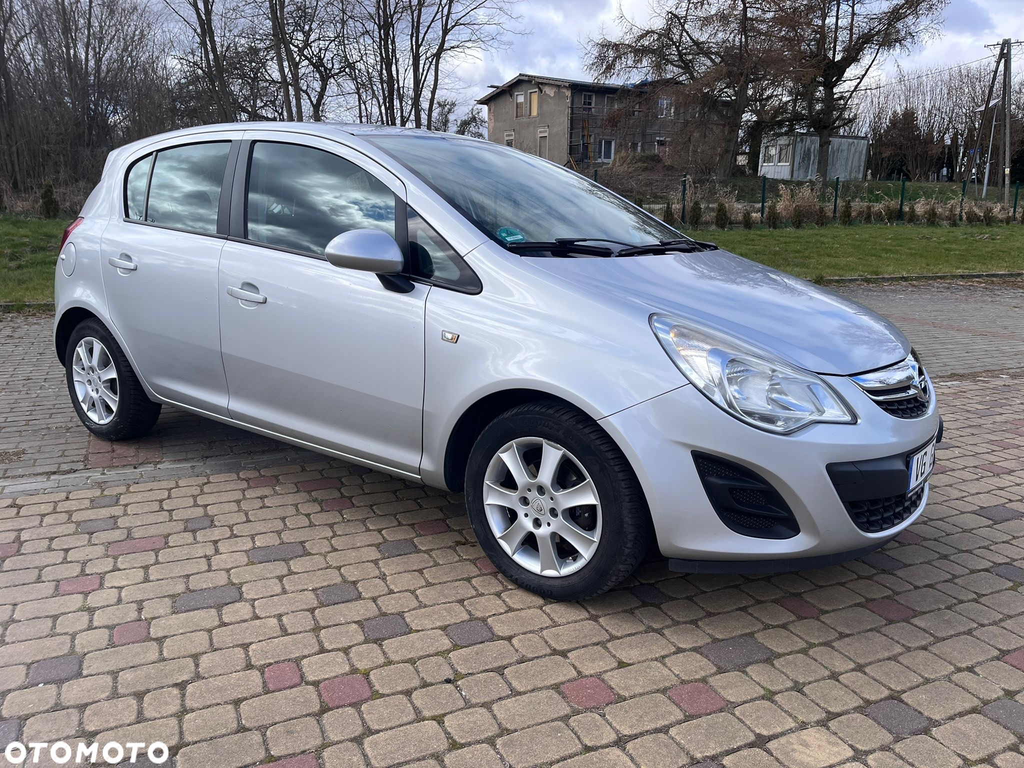 Opel Corsa 1.4 16V Color Elegance - 9