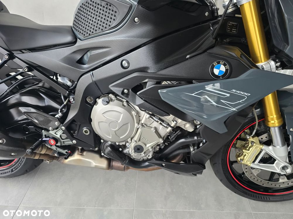 BMW S - 38