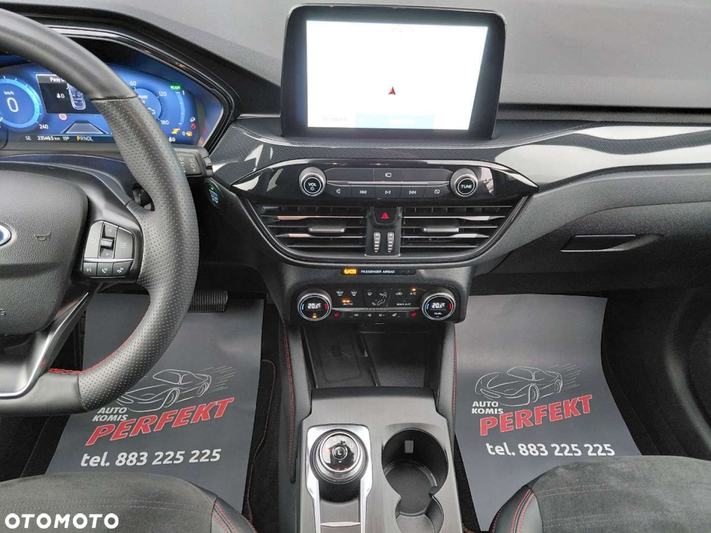Ford Kuga - 24